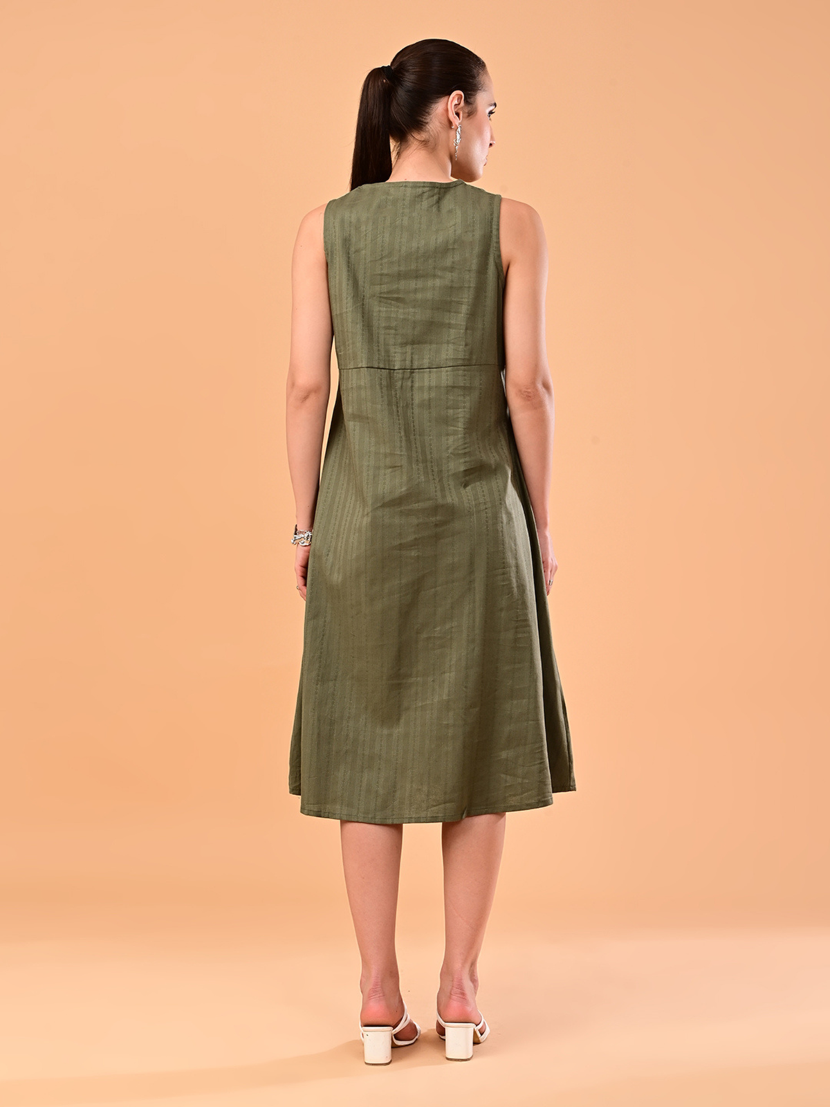 Women’s Olive Green Textured Sleeveless Midi Dress